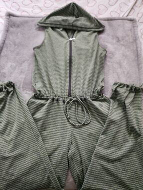 Sleeveless Hooded Striped Jumpsuit  Green and Gray.